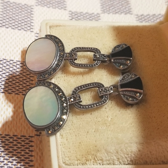 Designer signed Vintage Deco Style Sterling MOP Marcasite Onyx Earrings - Picture 2 of 8